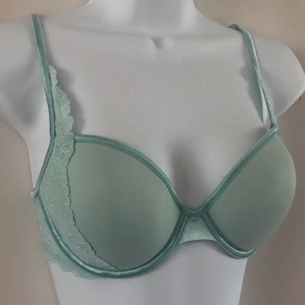 Victoria’s Secret Angel Bra